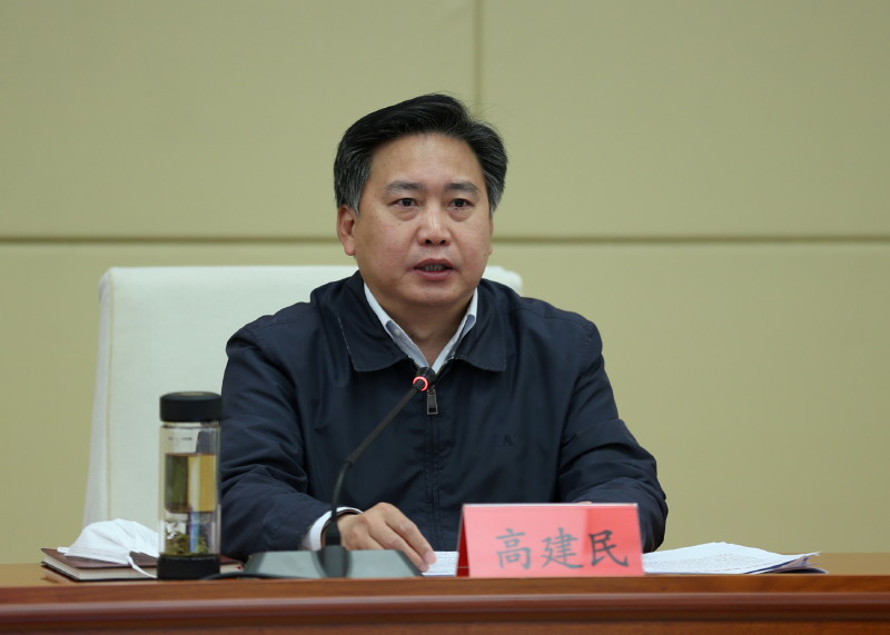 会上,省生态环境厅党组成员,副厅长赵军传达了省委书记王东峰,省长